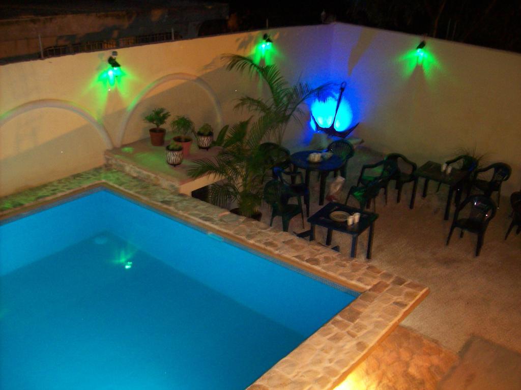 Hotel Posada La Regia Champoton Bagian luar foto