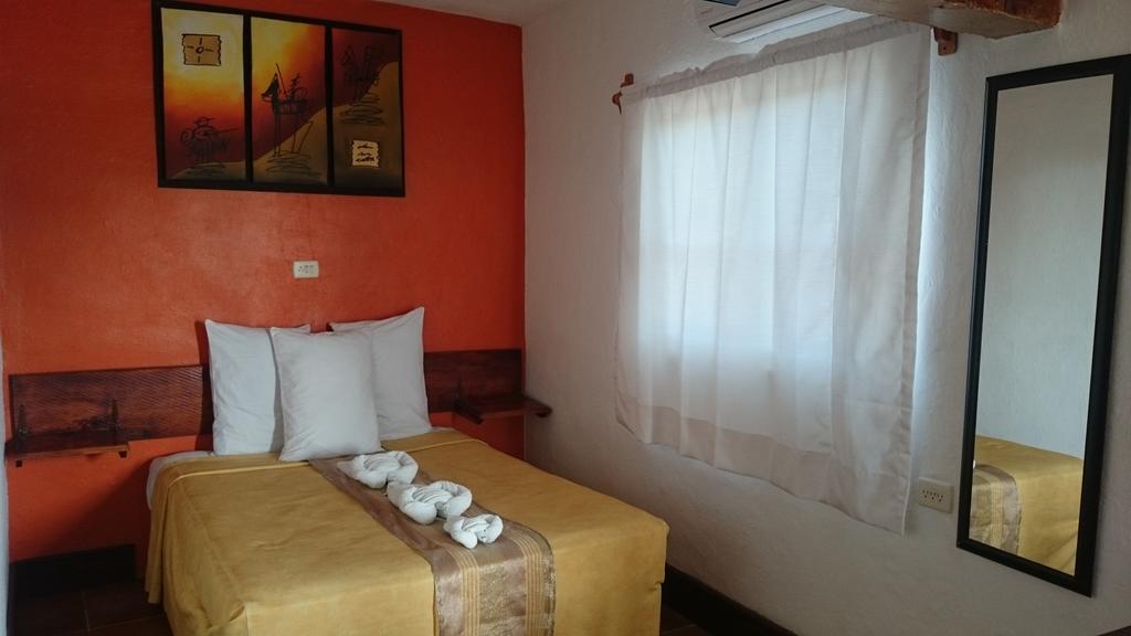 Hotel Posada La Regia Champoton Bagian luar foto