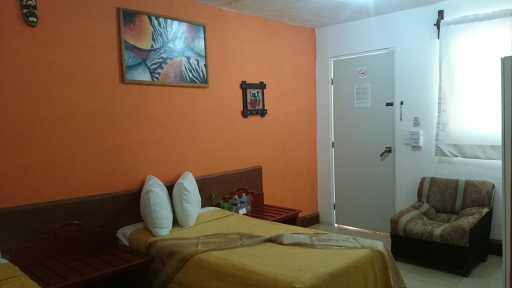 Hotel Posada La Regia Champoton Bagian luar foto