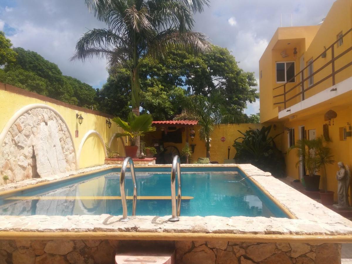 Hotel Posada La Regia Champoton Bagian luar foto
